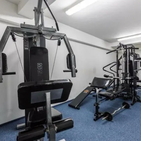 דירה Czarny Staw Apartamentyzakopianskie Basen Sauna Jacuzzi זקופאנה